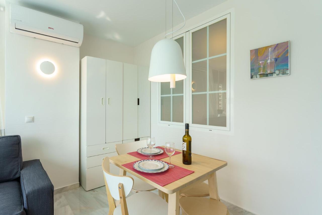 Malagasuite Carihuela Apartments توريمولينوس المظهر الخارجي الصورة